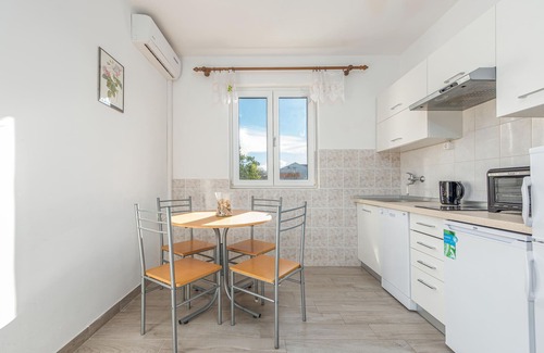 Vlasici Apartment | Amazing apartment in Vlasici with Wi-Fi