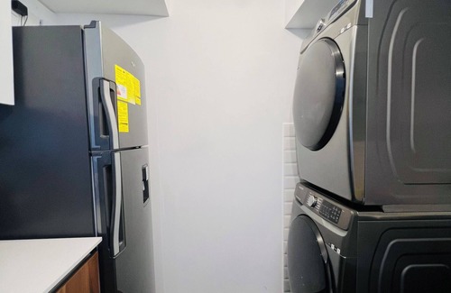 Zona 11 Apartment | Amazing apt near Airport