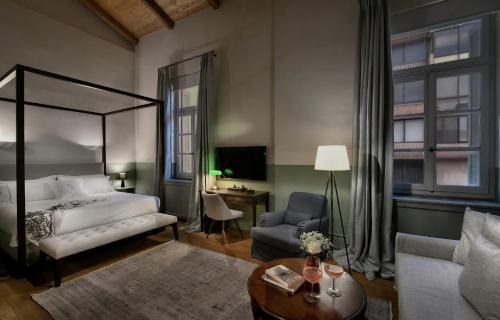 Monastiraki Apartment | Amazing Athens Apartment 1 Bedroom Apartment Elfman Athinaidos