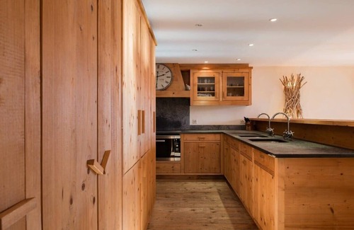 Le Chable Villa | Amazing Chalet With Beautiful Jupiter Views