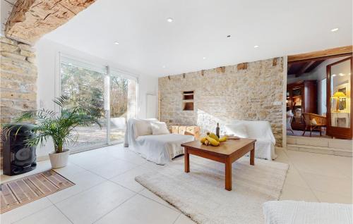 Saint-Hilaire-le-Chateau House | Amazing Home In St-Hilaire-Le-Château