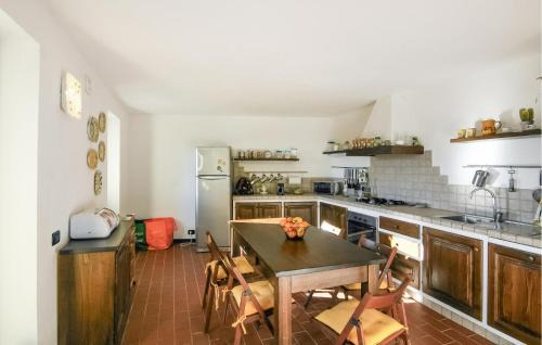 Follo House | Amazing Home In Carnea With Wifi