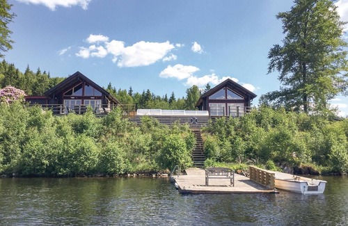 Dalsjofors House | Amazing home in Dalsjöfors with sauna