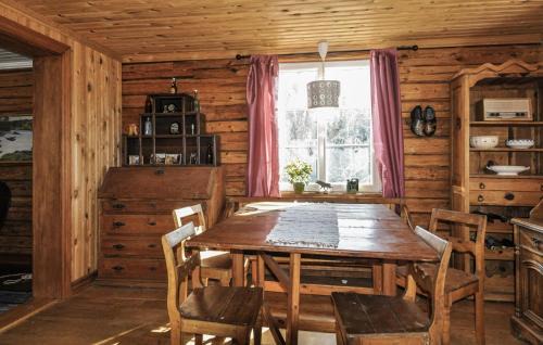 Dals-Ed N House | Amazing Home In Ed With Lake View