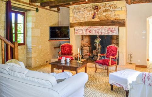 Fleurac House | Amazing Home In Fleurac