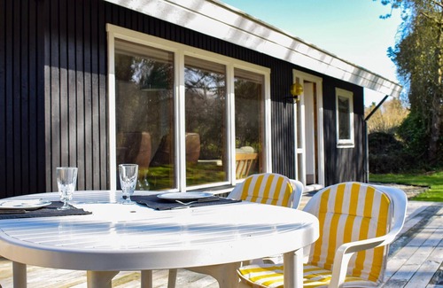 Udsholt House | Amazing home in Græsted with kitchen