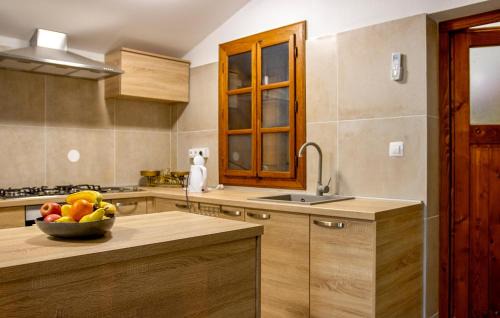 Sisak House | Amazing Home In Gusce With Sauna