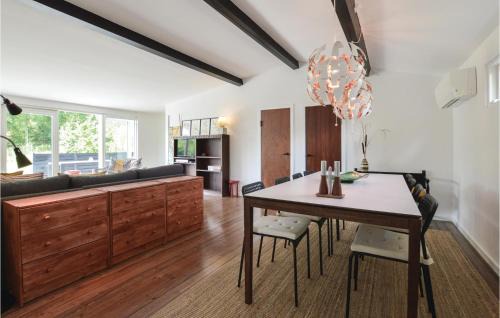 Hojby House | Amazing Home In Højby With Wifi