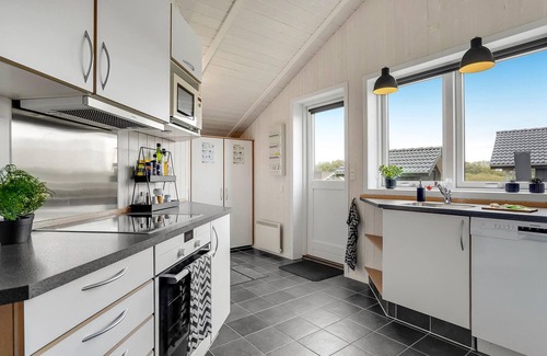 Flovt Strand House | Amazing home in Haderslev with sauna