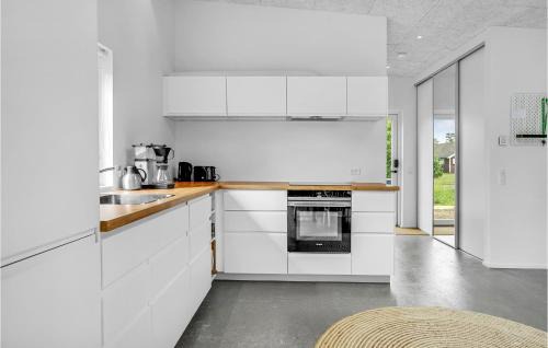 Arø House | Amazing Home In Haderslev With Kitchen