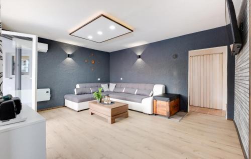 Strmec Stubicki House | Amazing Home In Stubicke Toplice