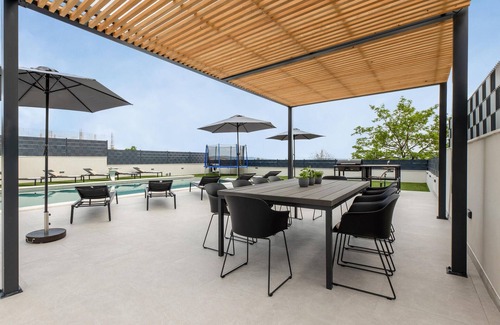 Kastel Stari House | Amazing home in Kastel Stari with sauna