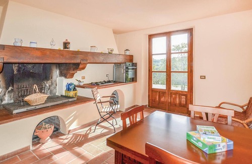 Monterchi House | Amazing home in Monterchi -AR-