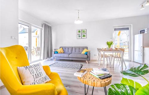 Nowecin House | Amazing Home In Nowecin With Kitchen