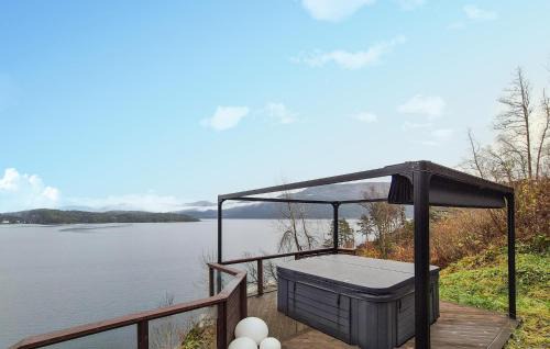 Hardangerfjord House | Amazing Home In Omastrand With Wifi