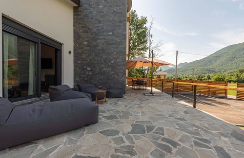 Brusane House | Amazing home in Rizvanusa