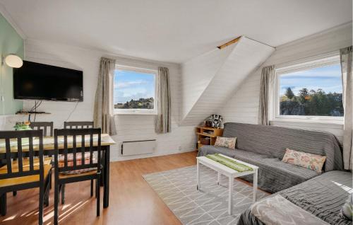 Oygarden House | Amazing Home In Rong With Ethernet Internet