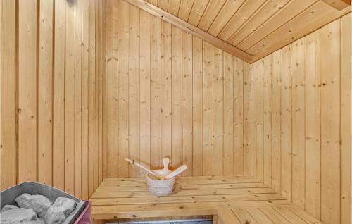 Spodsbjerg House | Amazing Home In Rudkøbing With Sauna