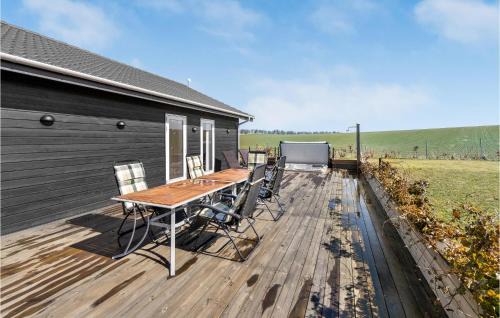 Frolunde House | Amazing Home In Slagelse With Kitchen