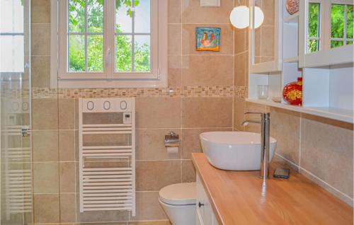Saint-Priest-les-Fougeres House | Amazing Home In St Priest La Fougeres