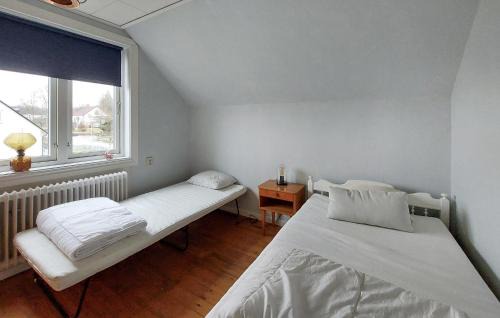 Brana House | Amazing Home In Strömsnäsbruk With Wifi