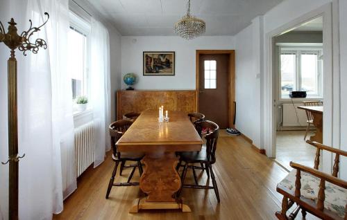 Brana House | Amazing Home In Strömsnäsbruk With Wifi