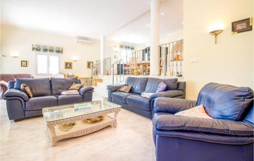 Orba House | Amazing Home In Trullent