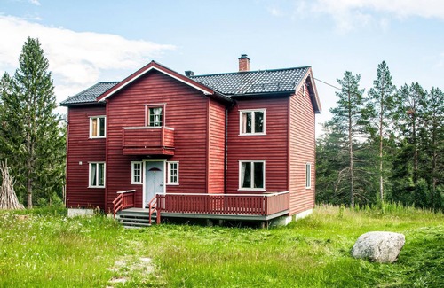 Soemaadalen House | Amazing Home in Tufsingdalen With 5 Bedrooms and Wifi