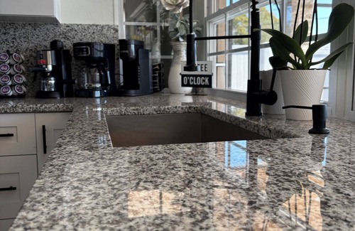 Englewood Park House | Amazing house with Pool4b(4b just 9 minutes from Ventura country club golf