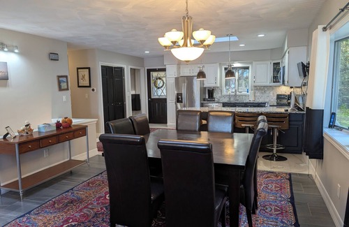 Alder Creek House | Amazing Lake House With All Amenities