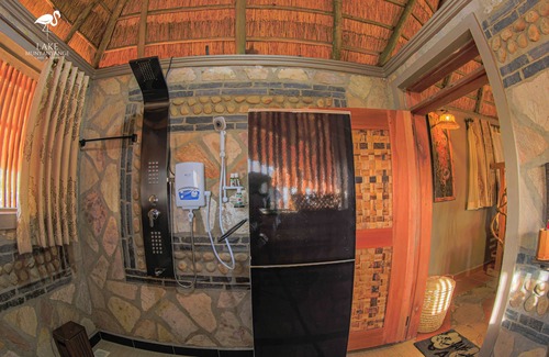 Kasese Cottage | Amazing Lake view with Flamingos on Lake Munyanyange