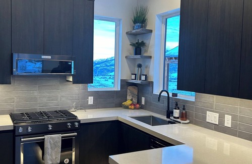 Eden Cottage | Amazing new 2-bedroom w/loft modern cabin in Eden, in Wolf Creek, at Powder Mtn