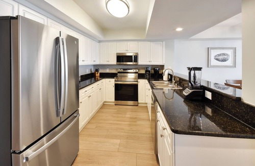 Golden Mile Condo | Amazing Oceanfront Views from this 5 Bedroom Condo Unit 1207