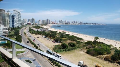 Punta del Este Apartment | Amazing Oceanfront unit on Mansa Beach