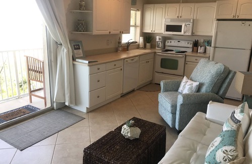 Cocoa Beach Condo | Amazing one bedroom direct ocean front condo with beautiful view of the ocean!