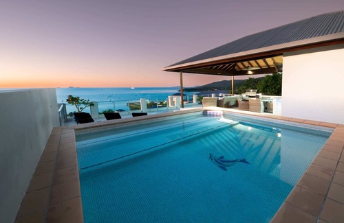 Airlie Beach Apartment | Amazing Penthouse with Whitsundays lifestyle