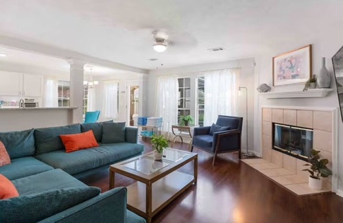 Barker House | Amazing Pool + Private Backyard + Shaded Patio