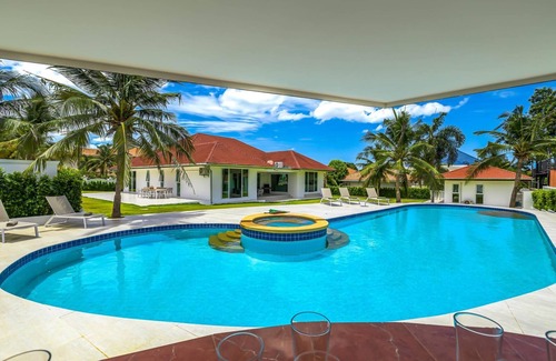 Khao Tao Villa | Amazing Private 6 Bedroom Pool Villa (EG60)