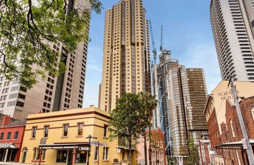 The Rocks Apartment | Amazing Sydney Apartment with Pool, Gym and Sauna!
