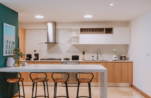 Laureles - Estadio Apartment | Amazing!TOP FLOOR!1,162ft Apt. 24/7 Front Desk-503