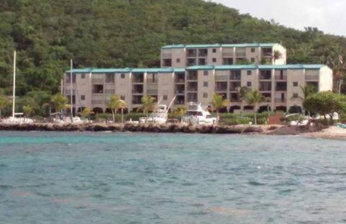 Red Hook Apartment | Amazing Views Ocean Front Sapphire Village