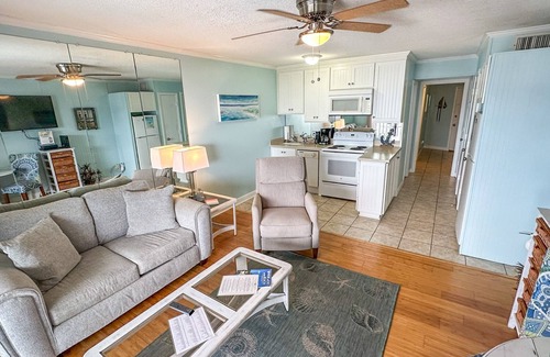 Tybee Island Condo | Amazing Water Views! Top Floor! Steps to the pool and beach access!
