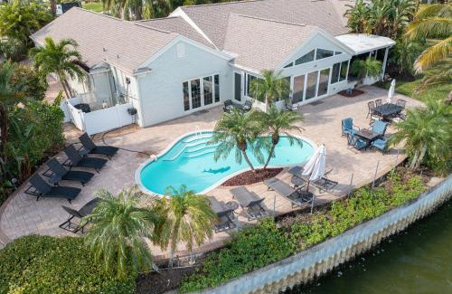 Indian Rocks Beach House | Amazing Waterfront House with Pool in Indian Rocks Beach!