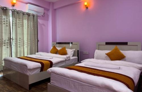 Sauraha Hotel | Amazon Resort