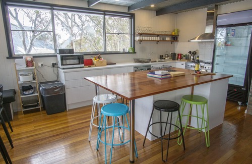 Mount Buller Hostel | Amber Lodge Mt Buller - Hostel