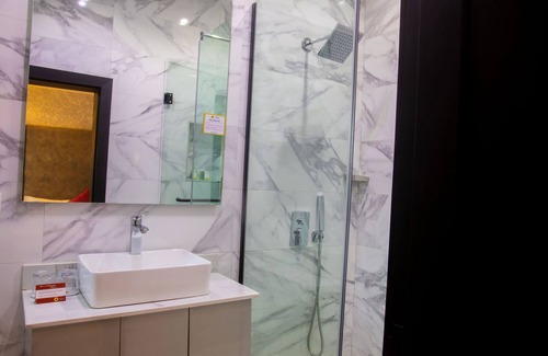 Ikeja Hotel | Amber Residence