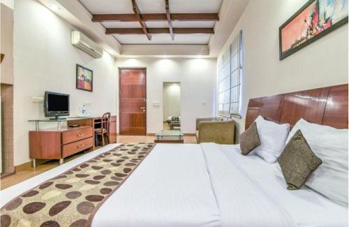 DLF Phase 3 House | Ambience Suites