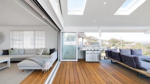 Killcare Heights House | 'Ambleside By The Sea' by HolidayCo