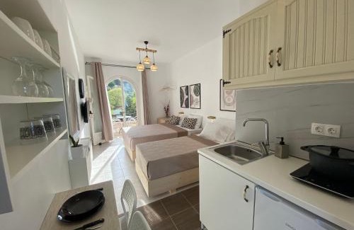 Vatos Apartment | Ameli Studio ,Balcony with Mountain View, Kitchenette, 1km to Beach by likeyourhome