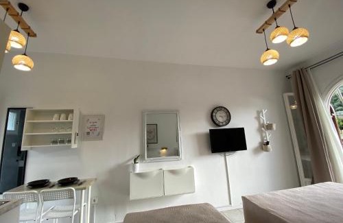 Vatos Apartment | Ameli Studio ,Balcony with Mountain View, Kitchenette, 1km to Beach by likeyourhome